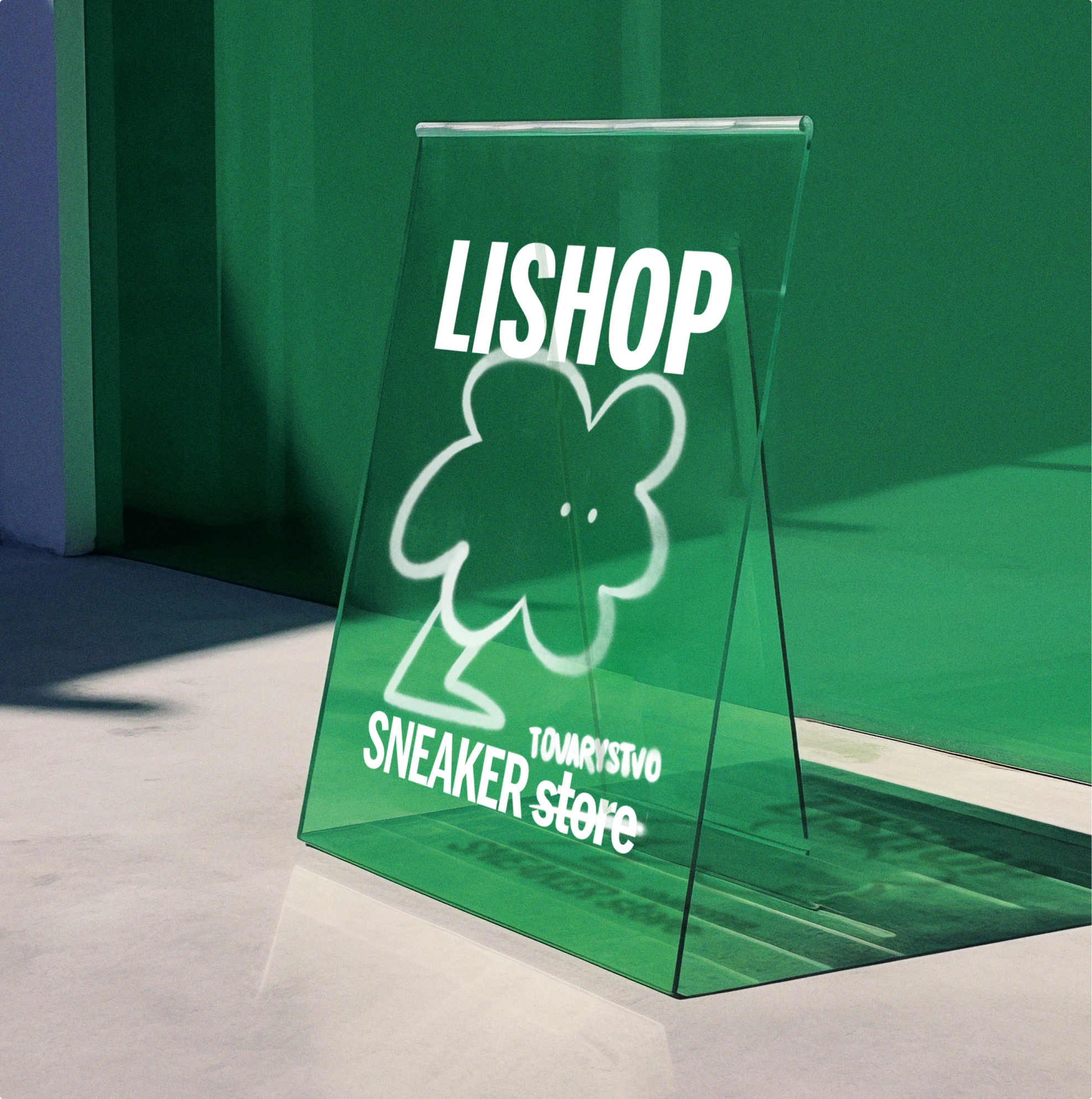 heads-company-design-agency-sneaker-store-visual-identity-logo-signage-modern-branding